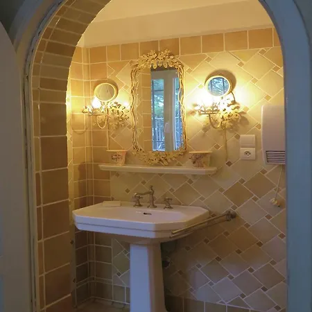 וילה Beautiful With Swimming Pool In Sur Mer קבלייר-סור-מר